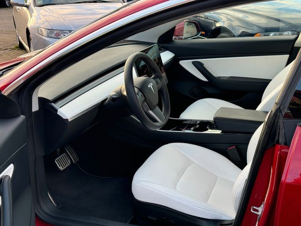 Tesla Model 3 Plus 239 kW image number 6