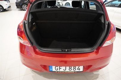 Car image 11