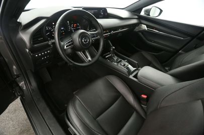 Car image 26