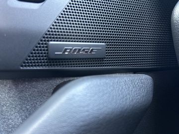 Car image 28