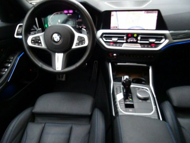 BMW 330 e M Sport 215 kW image number 3