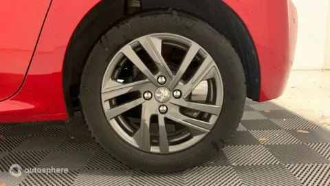 Car image 20