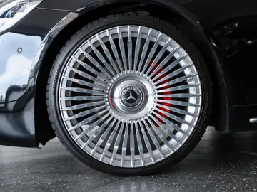 Car image 30