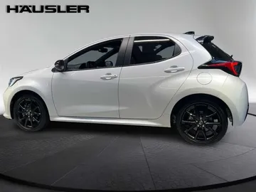 Car image 4