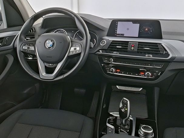 BMW X3 xDrive20d Advantage 140 kW image number 14