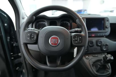 Car image 12