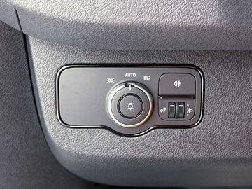 Car image 41