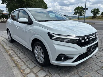Car image 3