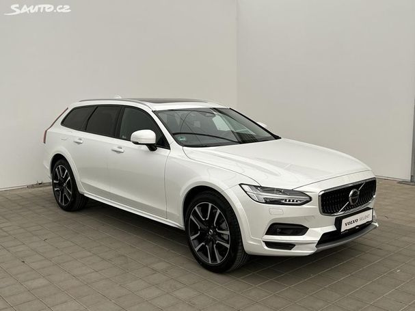 Volvo V90 Cross Country AWD B5 173 kW image number 2