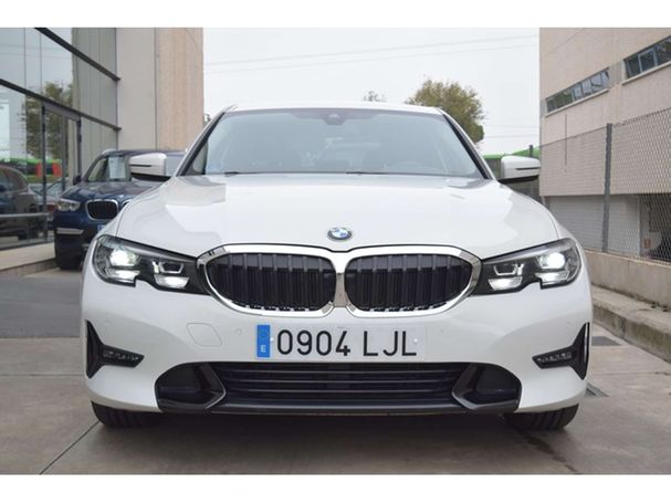 BMW 318d 110 kW image number 19