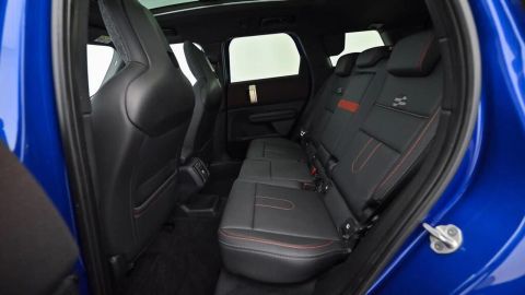Car image 26