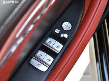 Car image 36