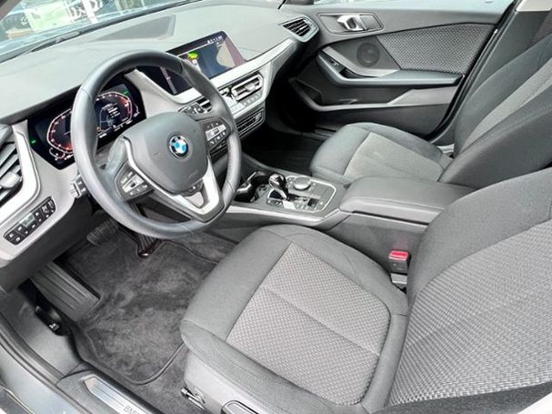 BMW 118i 100 kW image number 6