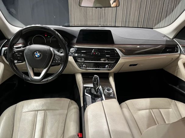 BMW 520d xDrive Luxury Line 140 kW image number 7