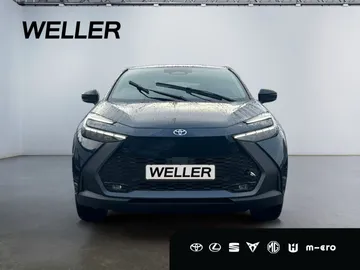 Car image 3