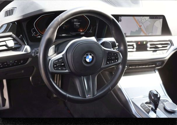 BMW 320i 135 kW image number 10