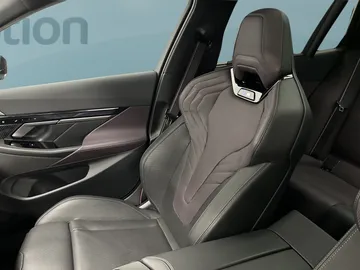 Car image 42