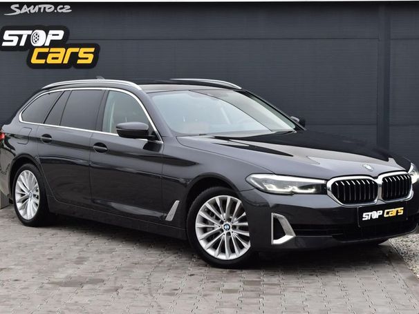 BMW 540i Touring xDrive 245 kW image number 2