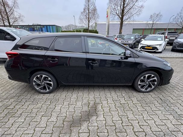 Toyota Auris Touring T Sports 1.2 85 kW image number 2