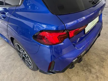 Car image 49