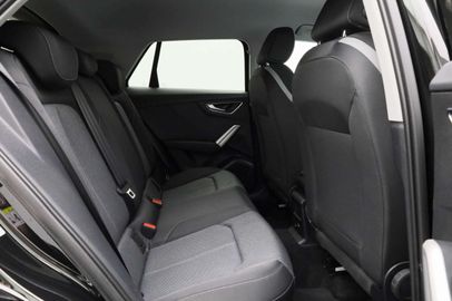 Car image 31