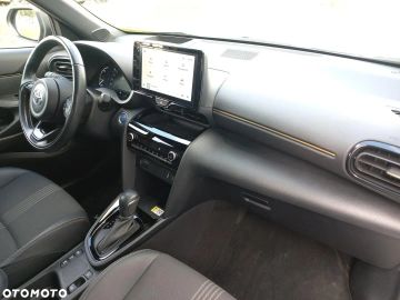 Car image 21