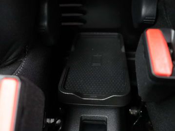 Car image 33