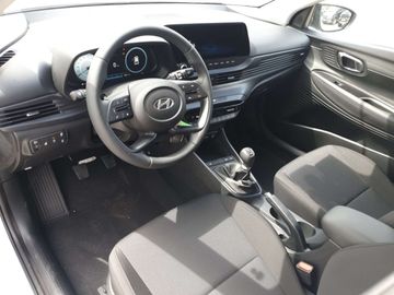 Car image 12