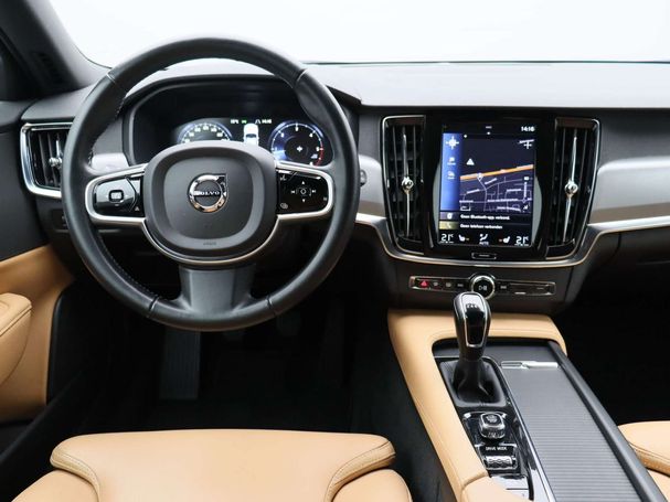 Volvo V90 D3 Momentum 110 kW image number 9