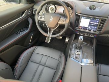 Car image 24