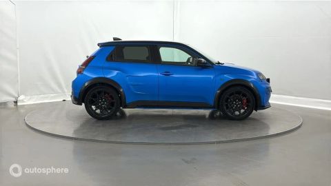 Car image 4