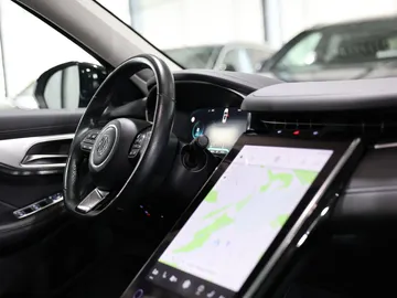 Car image 24