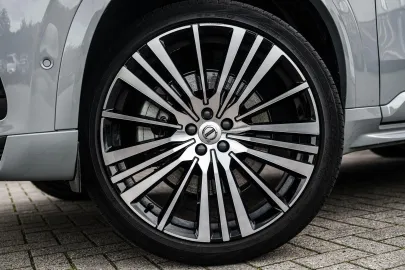 Car image 36