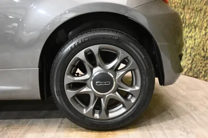 Car image 15
