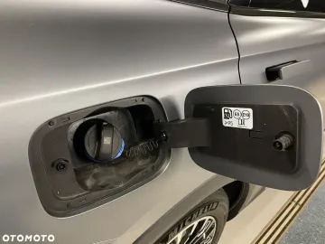 Car image 39