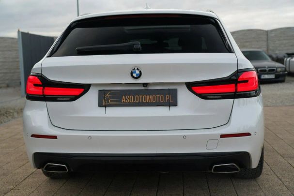 BMW 530d Touring xDrive 210 kW image number 11