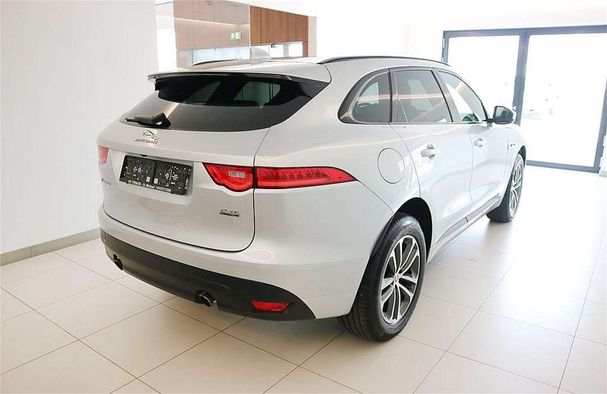 Jaguar F-Pace 25t AWD R-Sport 184 kW image number 2