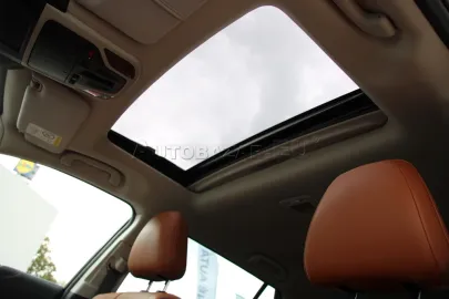 Car image 47