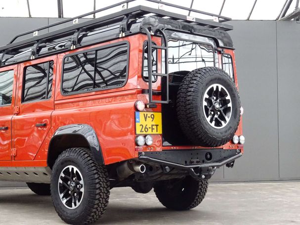 Land Rover Defender 110 2.2 90 kW image number 45