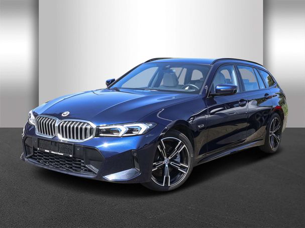 BMW 330e Touring xDrive 215 kW image number 1