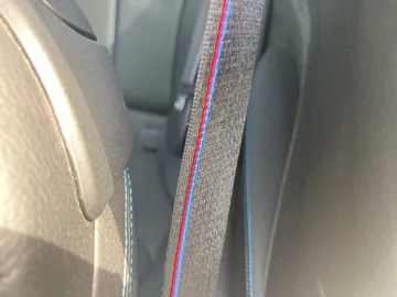 Car image 40