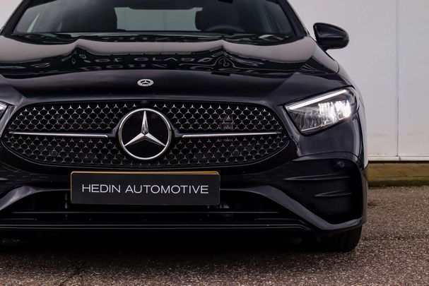 Mercedes-Benz A 180 100 kW image number 32