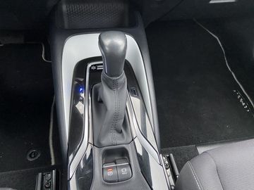 Car image 10