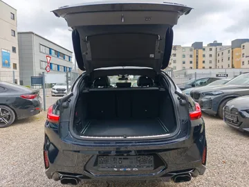 Car image 32