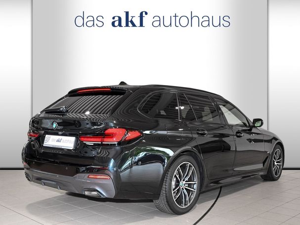 BMW 520i Touring 135 kW image number 3