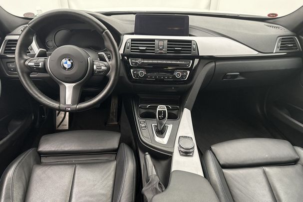 BMW 320i Touring 135 kW image number 13