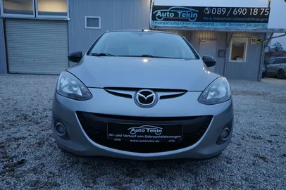 Car image 3