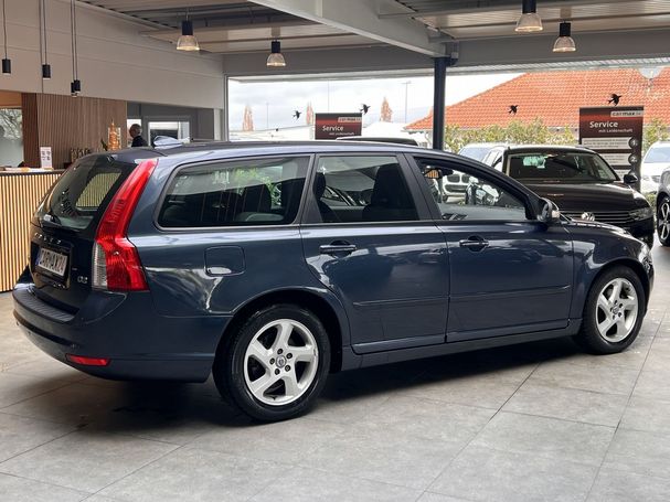 Volvo V50 D2 Momentum 84 kW image number 1