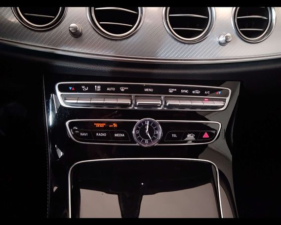 Mercedes-Benz E 220 d T 143 kW image number 16