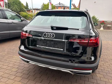 Car image 48